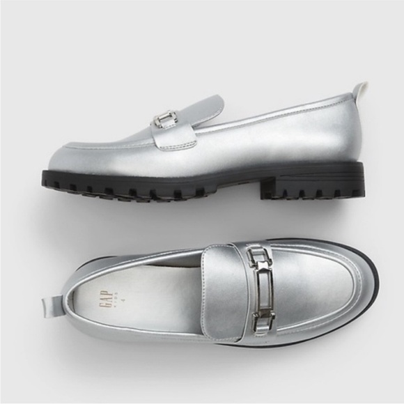 GAP Kids Metallic Silver Loafers Chunky Sole Size 10 - Picture 1 of 7